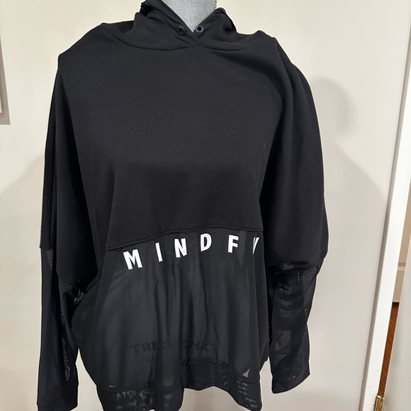 Alo yogaBlack Hoodie with Mesh Details - Picture 1 of 4